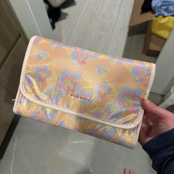 NWT NINE WEST Hanging Travel Organizer - Picture 6 of 7